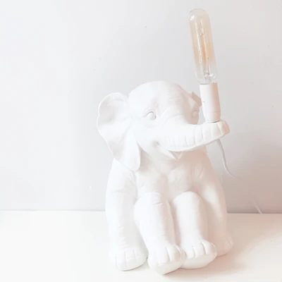 Elephant Современный светодиодный Настольный светильник из смолы, тигр, обезьяна, слон, прекрасные настольные лампы, креативные настольные лампы, прикроватные подарочные украшения - Цвет корпуса: Elephant