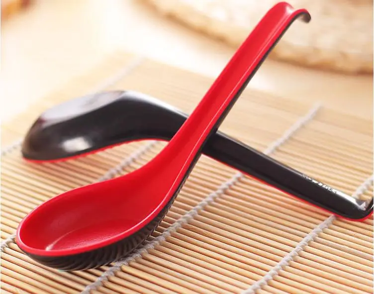 Verkaufen Großhandel 500 Stücke Rot Schwarz Farbe Home Besteck Japanische Kunststoff Schüssel Suppe Brei Löffel Hot