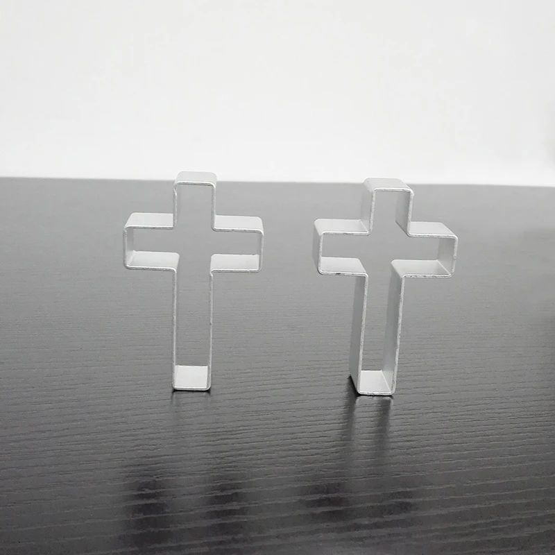 

Cross Shape 3D Metal Aluminum Alloy Cookie Biscuit Cutter Stamper Cake Decor Tools Sugar craft Pastry Molds Kitchen Bakeware [3]