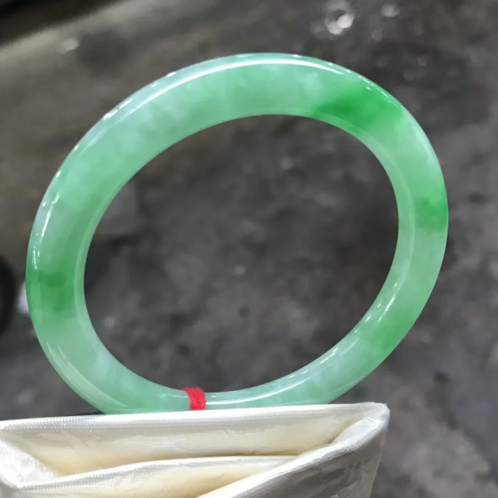 Gift A Certificate Natural Jadeite Bracelet Carved Green 54-62mm Imperial Concubine Jewelry |