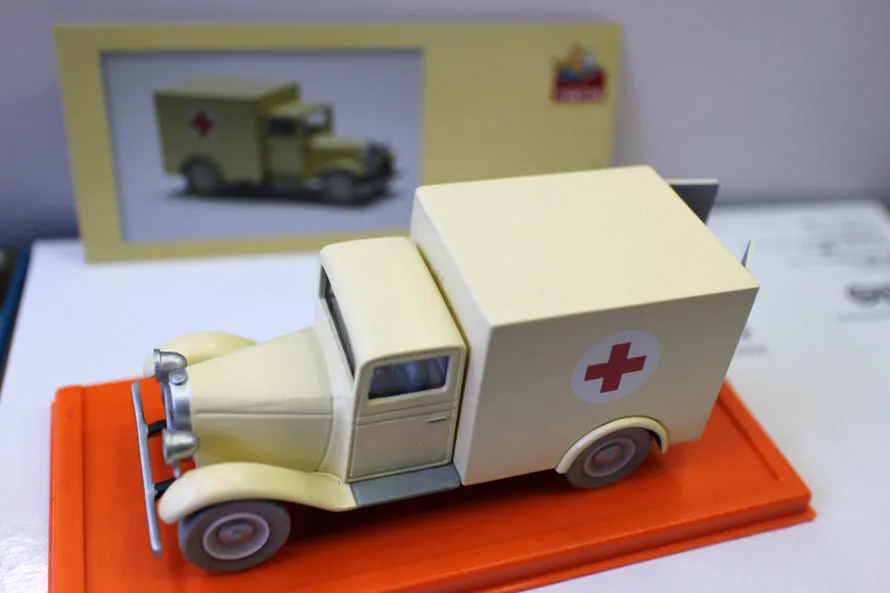 Tintin Adventure Toy Car 1/43 новая специальная литая металлическая эксклюзивная модель для украшения коллекции игрушек для детей