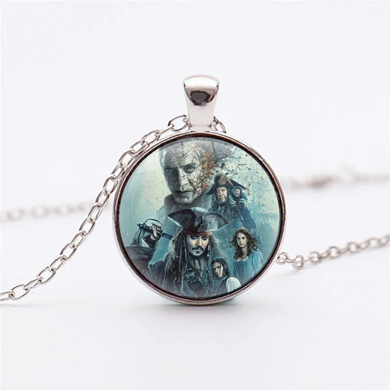 Горячие фильмы ожерелье Пираты Карибского моря: мертвецы сказать нет сказок