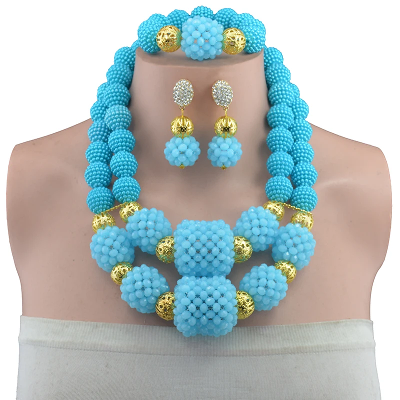 Комплект ювелирных изделий из 3 предметов комплект с кристаллами золотого цвета