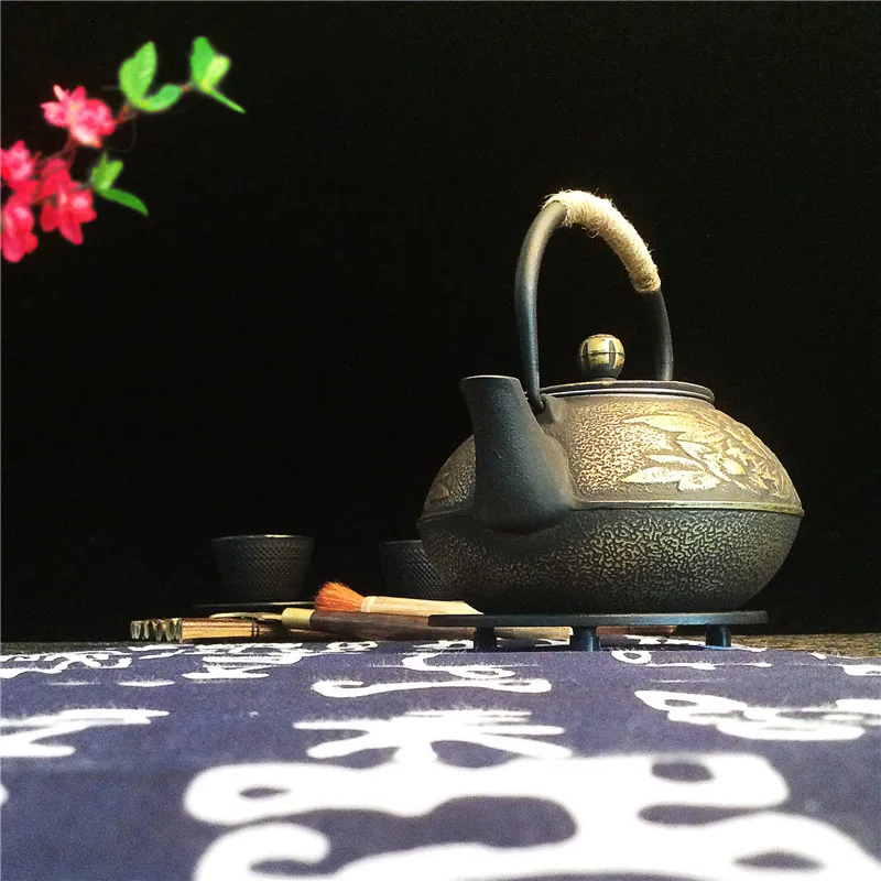 

0.9L peony iron cast iron teapot South iron teapot Home Furnishing taste ornaments