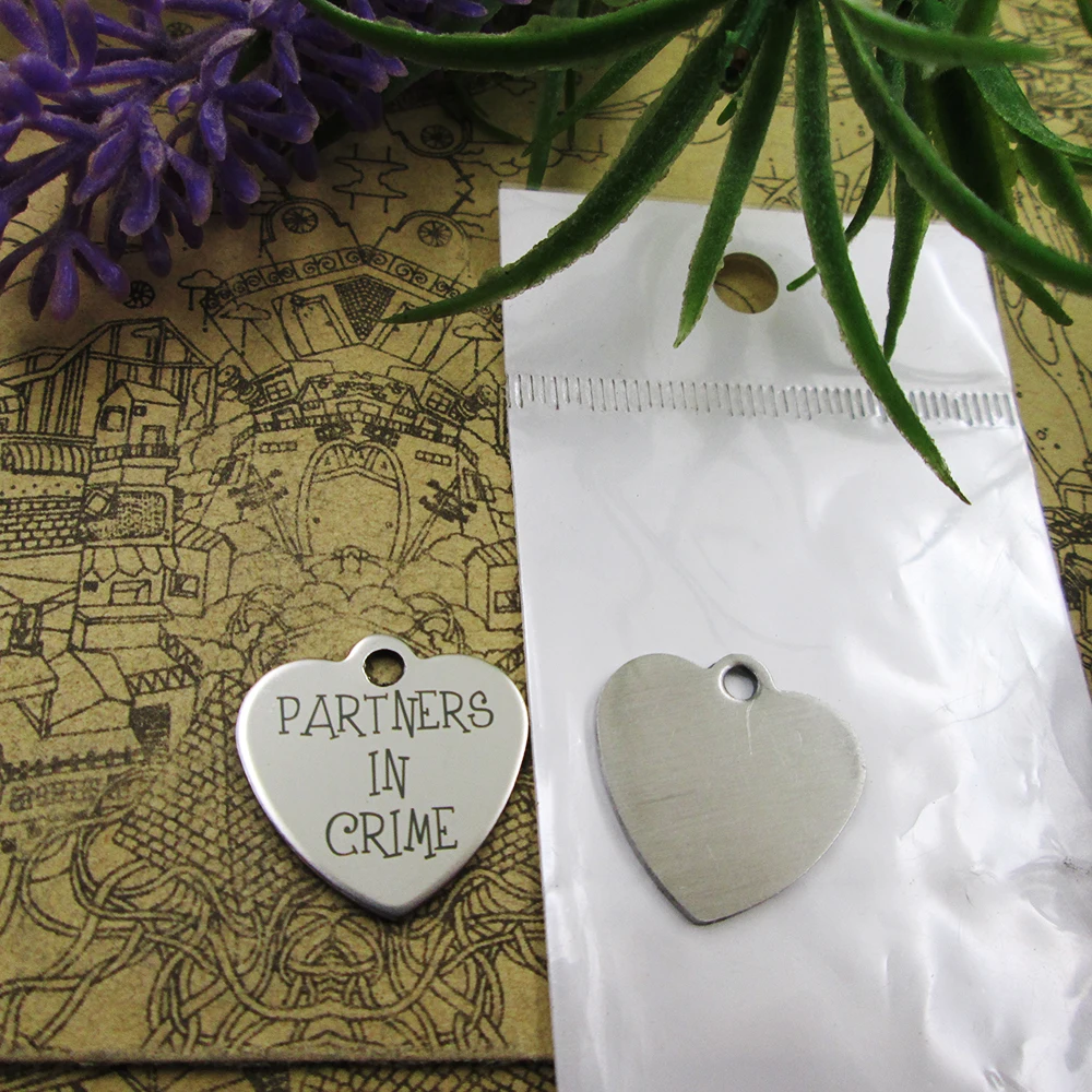 20 шт. шармы из нержавеющей стали с надписью Partner in преступ 5 стилей для выбора