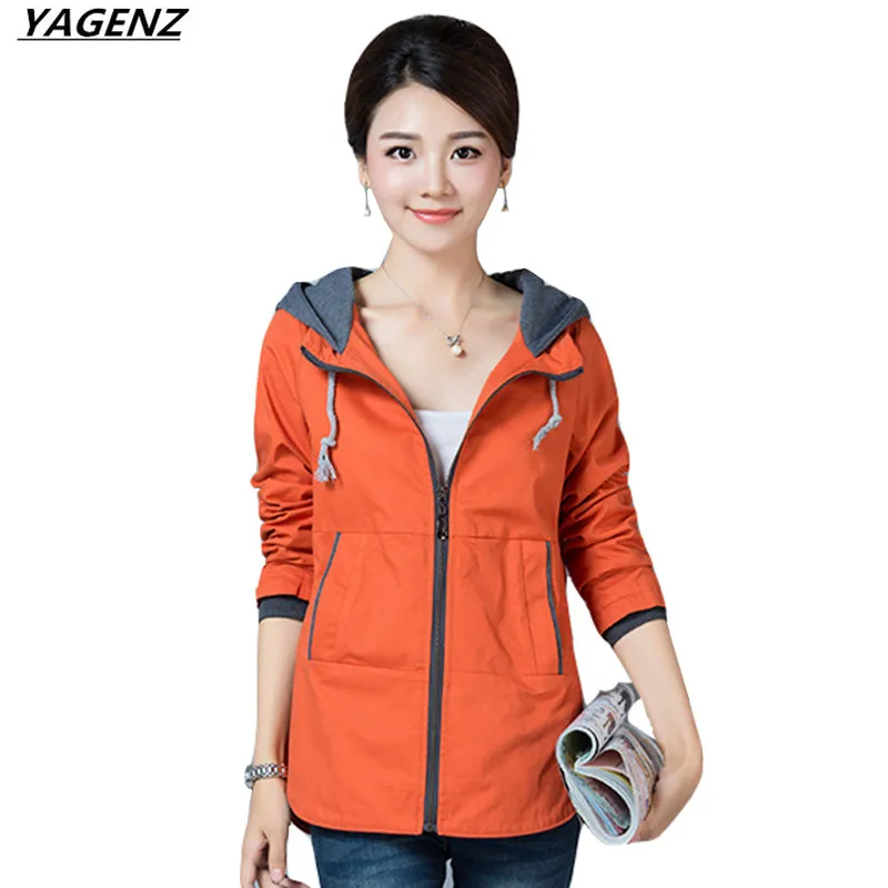 Женская короткая ветровка на молнии с капюшоном размеры до 4XL| |