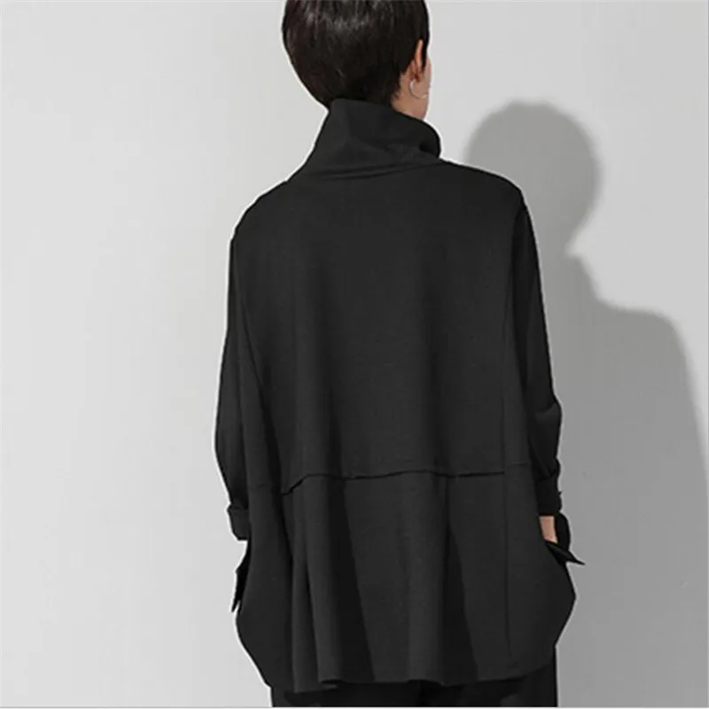 Женская свободная футболка с длинным рукавом черная водолазка поясом весна