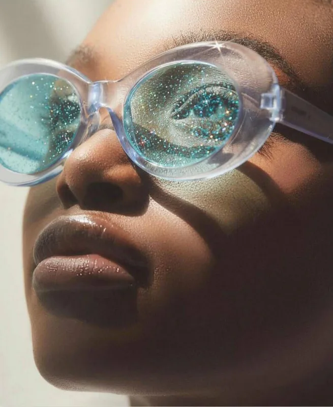 

2020 Oval Sunglasses Women MenGlitter Lenses Eyewear Candy Colorful Classic Crystal Frame Kurt Cobain Sun Glasses UV400 goggle