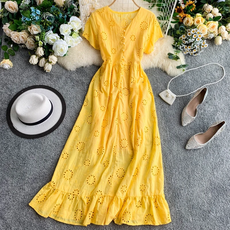 Женское платье во французском ретро стиле пляжное в богемном для отдыха на море