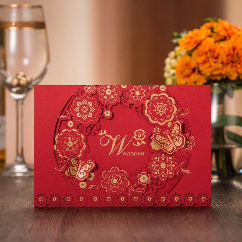 

(100 pieces/lot) Laser Cut Butterfly Marriage Guest Invitation Card Gold Foil Personalized Print Red Wedding Invitations CX020
