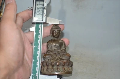 

Bronze statue of Buddha