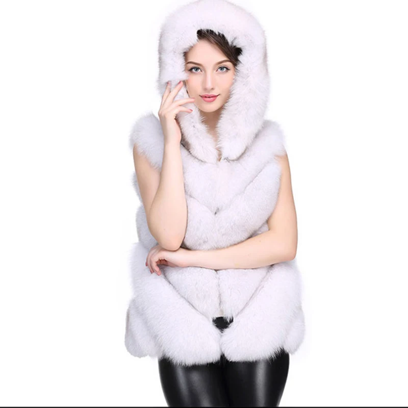 Женское пальто с капюшоном LVCHI белое черное облегающее кроличьим мехом на зиму 2019