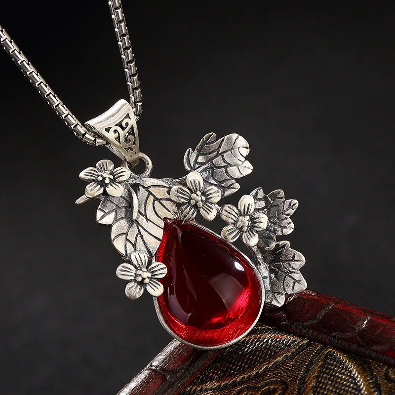 

S925 Pure Silver Retro Plum Blossom Mosaic Yellow White Jade Pomegranate Red Lady High Grade Sweater Chain Pendant