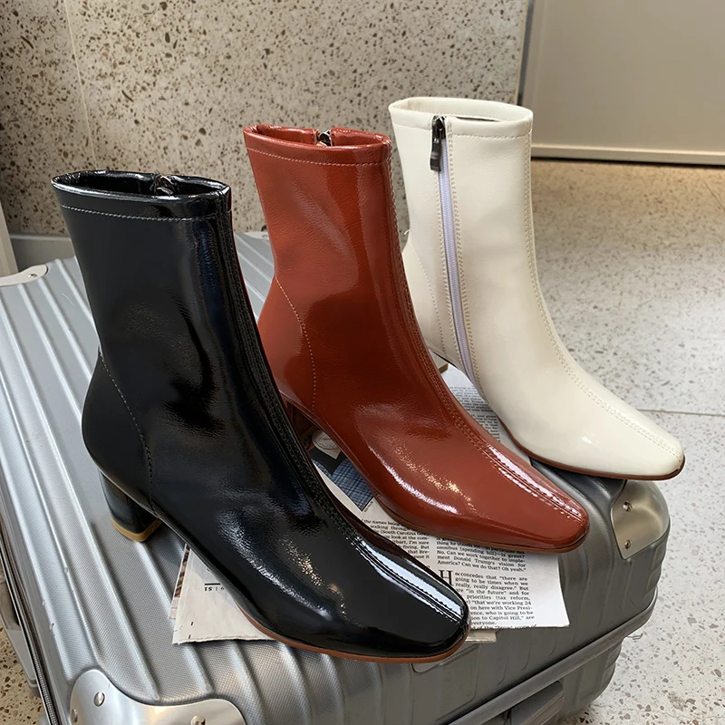 2020 г. зимние женские ботильоны модные пикантные полусапожки на низком квадратном