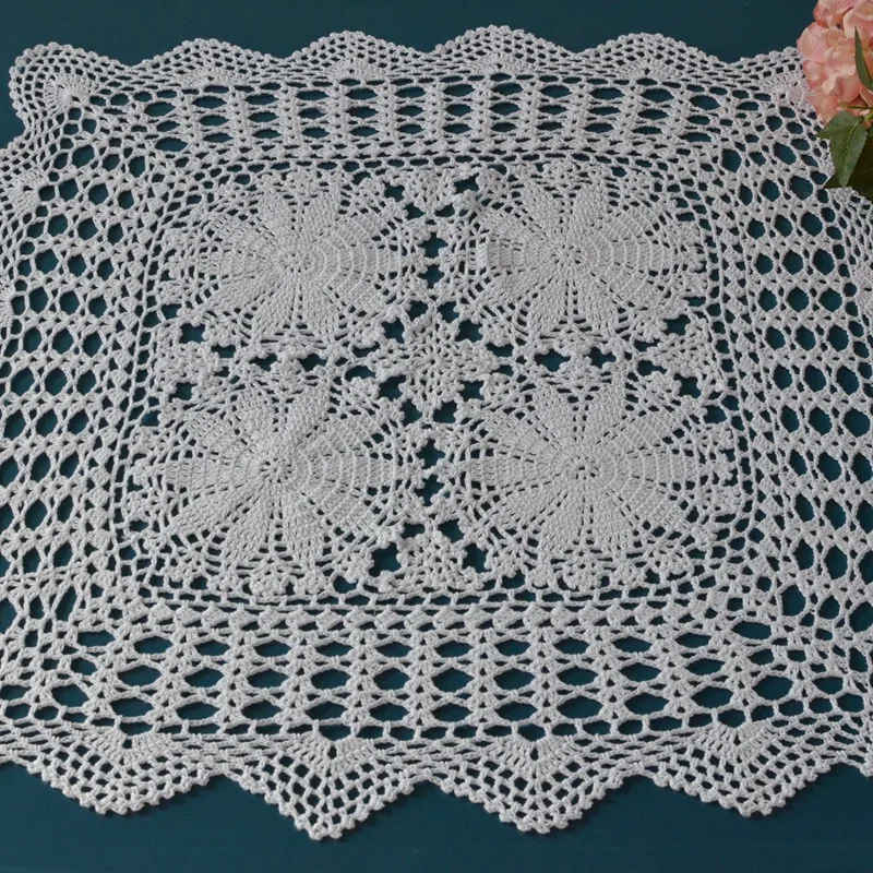 Винтажная скатерть ручной работы квадратная потертая шикарная для стола 60 см (24