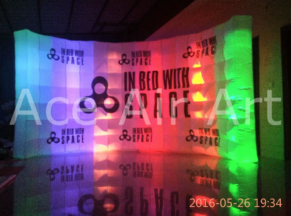 

Wonderful Promotional Free Standing Led Inflatable Wall With Brightest Colorful Full glow Lights Backdrop