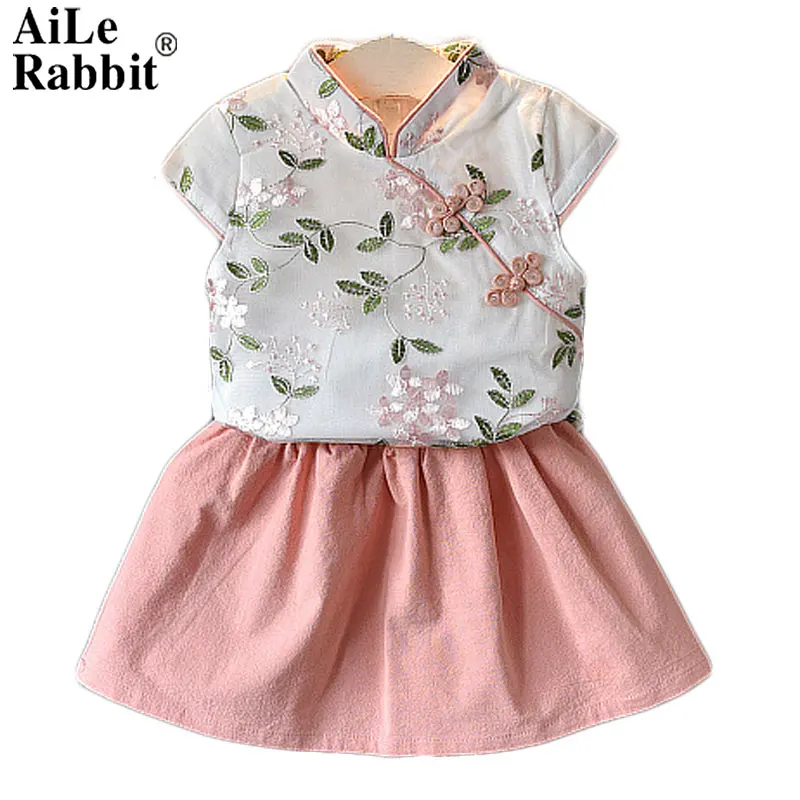 AiLe Rabbit/2018 летняя одежда новый стиль костюм Чонсам с вышивкой в национальном стиле