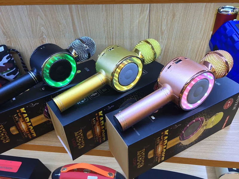 WS668 беспроводной микрофон bluetooth караоке микрофон динамик TF карта/U диск воспроизведение музыки запись FM радио микрофон динамик pk ws858