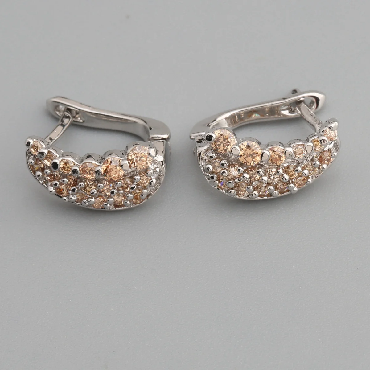 Безупречный коричневый морганит 2*2 мм полудрагоценные серебряные крутые женские