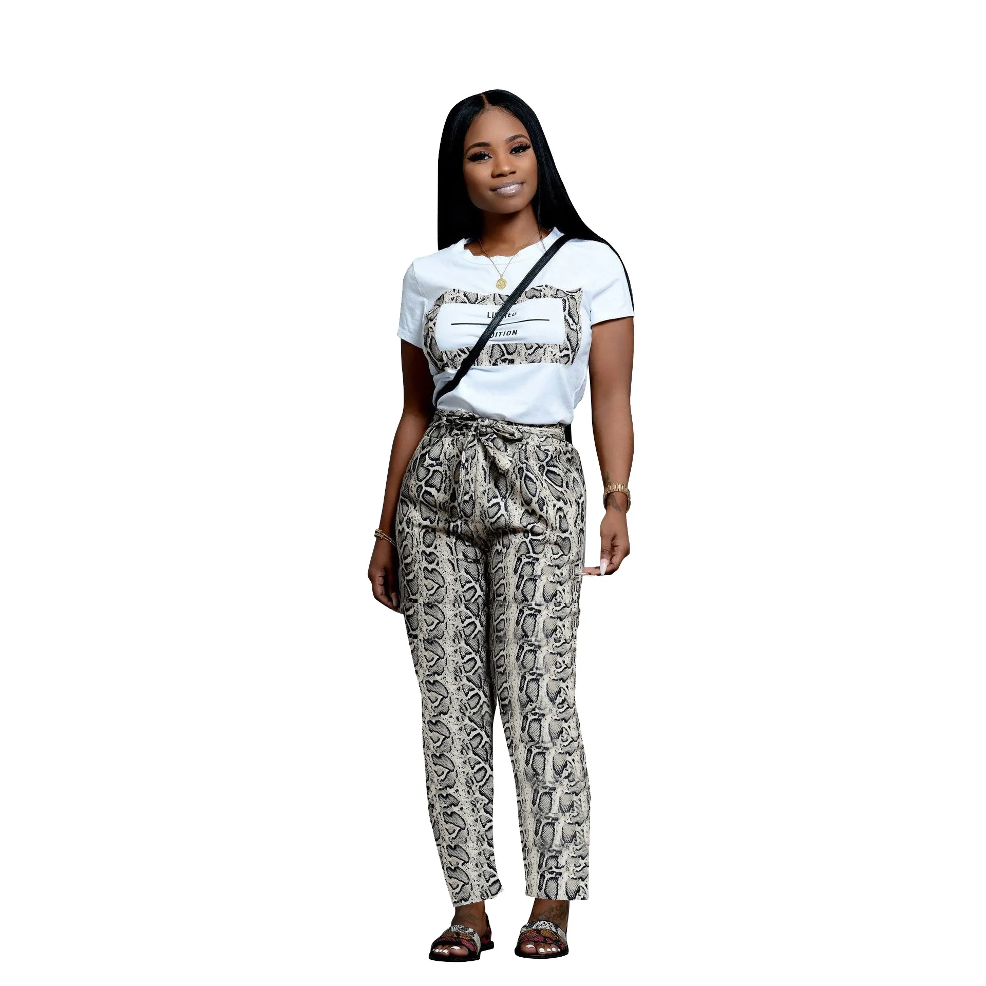 Новое поступление 2019 футболка с коротким рукавом и буквенным принтом змеиной