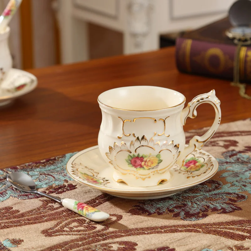 Новый набор керамических кофейных чашек комплект из трех предметов с ложкой