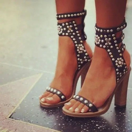 Женские модные сандалии с открытым носком роскошная женская модельная обувь в