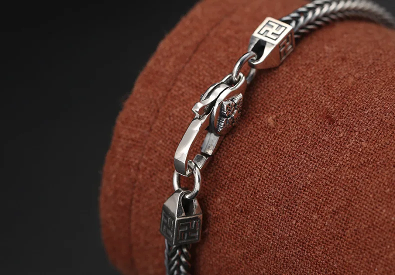 

100% 925 Silver Tibetan Dorje Symbol Bracelet 925 Sterling Buddhist Vajra Symbol Bracelet Wanzi Symbol Bracelet Good Luck