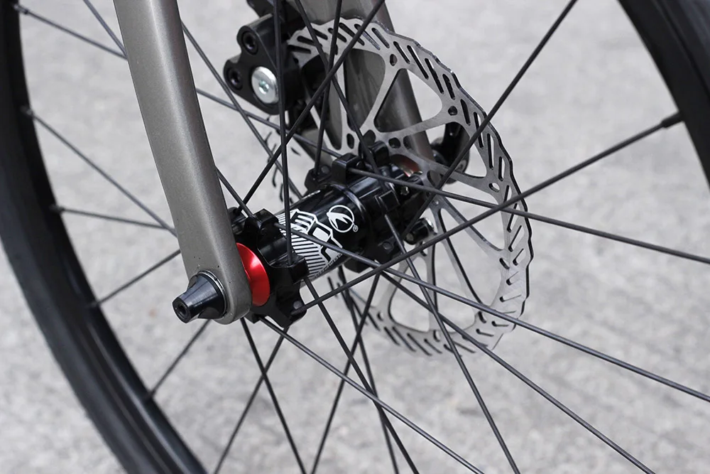 Silverock хромированный минивелотренажер 2" 1 1/8" 451 с APEX Crank 105 Задний переключатель 22 скорости дисковый тормоз городской Мини Велотренажер