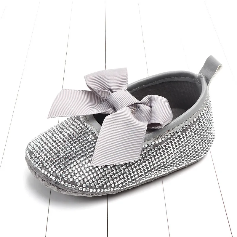 Silver Baby Shoes Новая обувь для маленьких девочек свадебная модная мягкая обувь для малышей с бриллиантами туфли принцессы для маленькой девочки для первых ходунков - Цвет: Silver Baby Shoes