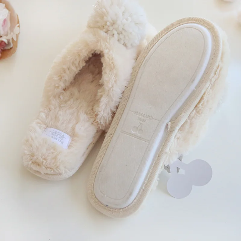 Милые розовые женские домашние тапочки с помпоном; качественные домашние зимние фланелевые мягкие Нескользящие тапочки для спальни; Рождественская обувь