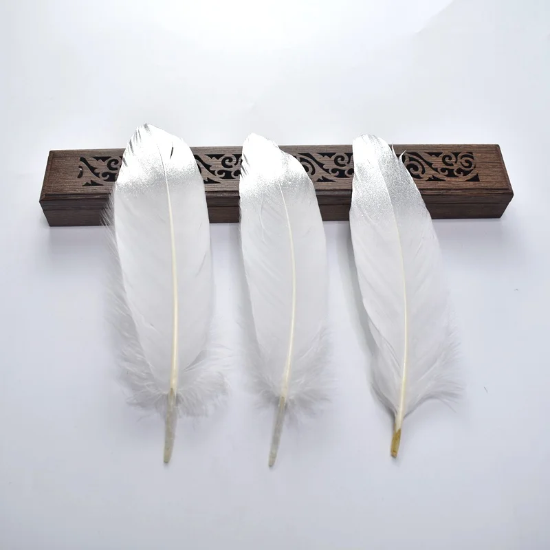 White silver 10 шт./лот, Золотое гусиное перо для рукоделия, изготовление ювелирных изделий, 15-20 см, сделай сам, натуральные перья, материалы, головной убор, свадебное украшение - Цвет: White silver