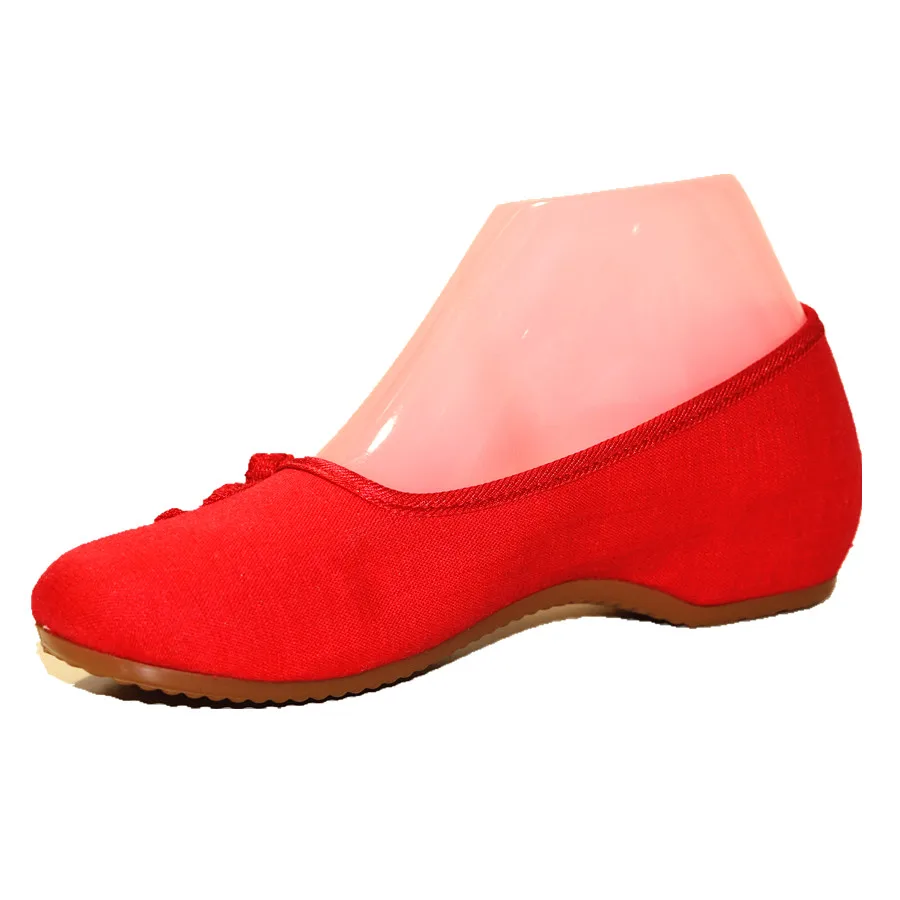 

Traditional Women Pumps Cotton Fabric Loafers Ethnic Embroidery Canvas Casual Shoe Vintage Button Lady Wedges Shoe Bridal Shoes