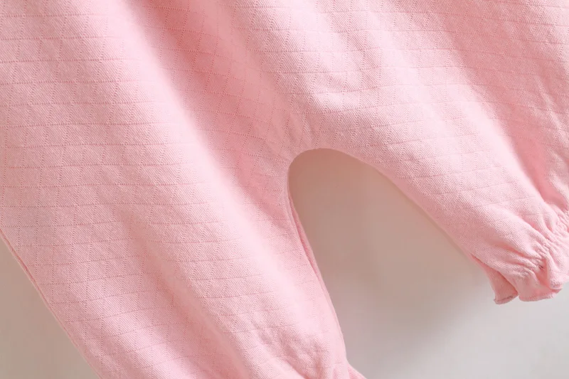 Детский комбинезон с вышивкой круглым воротником | Мать и ребенок