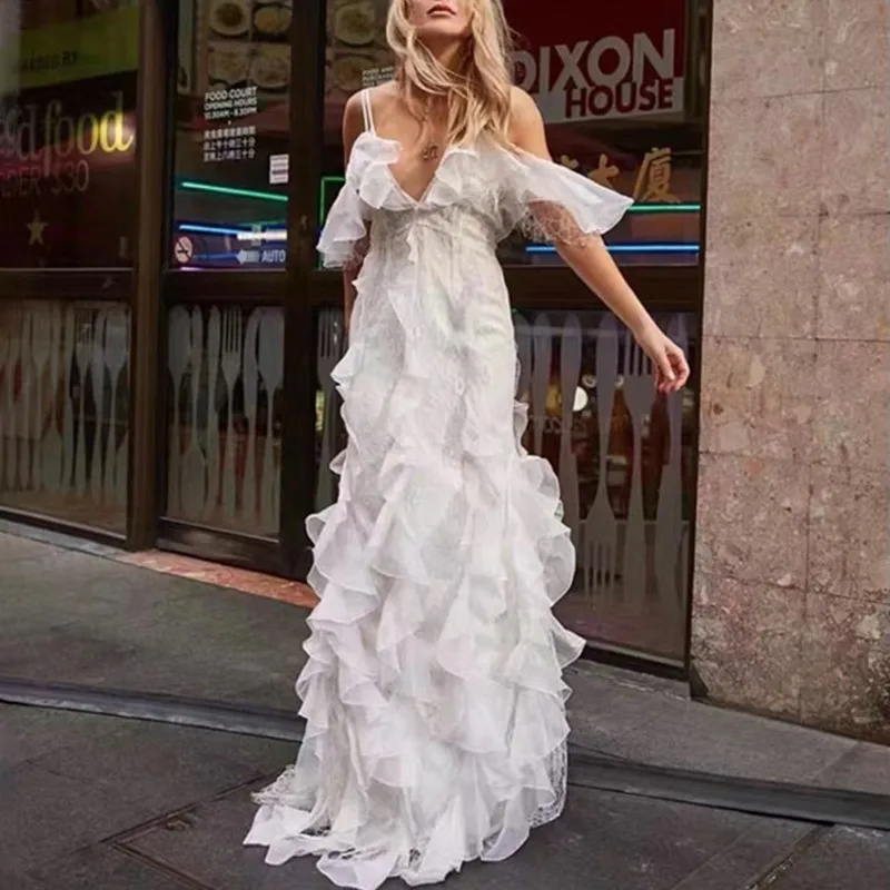 Женское кружевное платье TWOTWINSTYLE летнее макси с открытыми плечами высокой талией