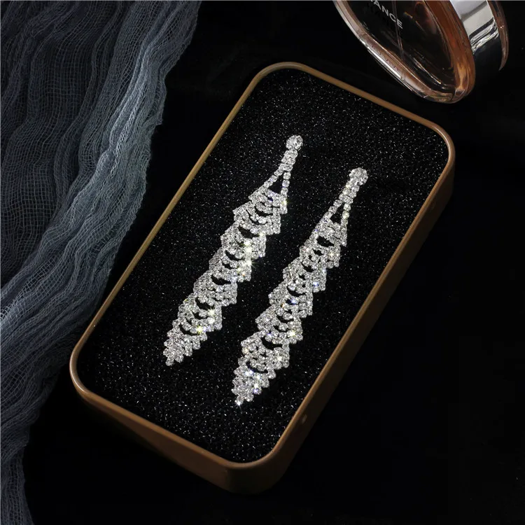 Длинные висячие Кристальные свадебные серьги для женщин серебряного цвета