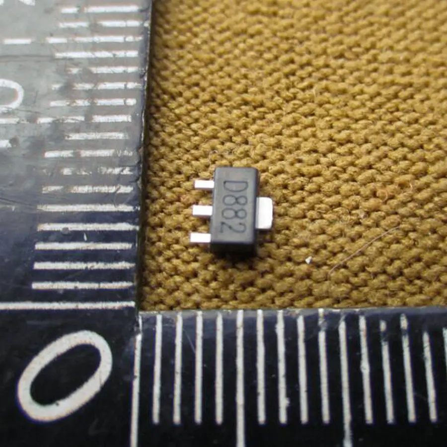 SMD транзистор SOT-89 D882 аудио усилитель переключения 30V3A30W NPN 50 ШТ./ЛОТ A024 |