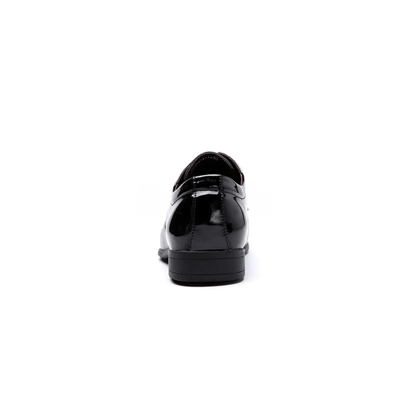 

2019 Men Large Size England Fashion Leather Shoes Pointed Glossy Casual Shoes Creative Trend Men Shoes Loafers Genuine Leather M