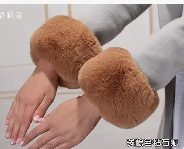 light brown Осенне-зимняя обувь для женщин высокое качество очень большой искусственный мех манжеты из лисьего меха oversleeps кольцо на руку перчатки на запястье - Цвет: light brown