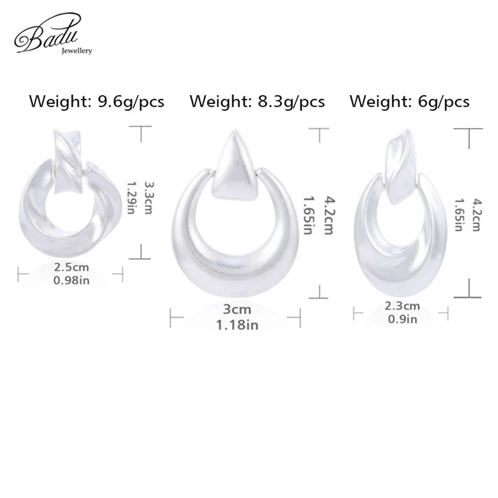 

Badu Gold Metal Stud Earrings for Women Punk Fashion Jewelry Earring Twisted Earring Gift for Girls Wholesale