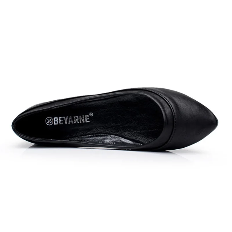 Женские туфли на плоской подошве без застежки с острым носком | Обувь