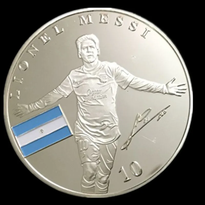 Messi 2 x 2 шт. звезда мира по футболу Месси и Роналду значок Посеребренная футбольная Спортивная монета 40 мм Сувенир украшения монеты - Цвет: Messi 2 x