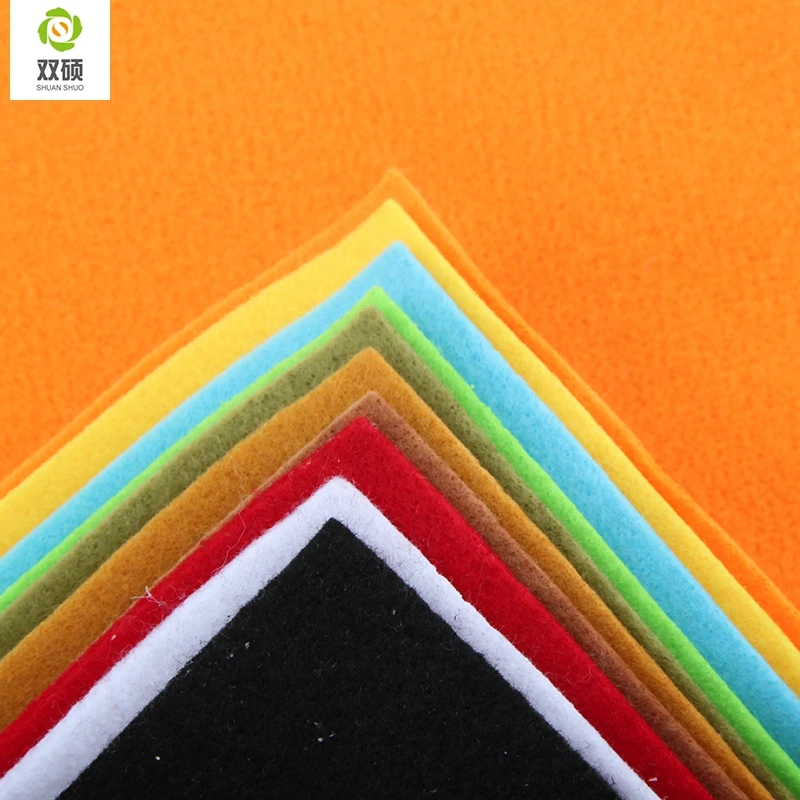 

Новинка 2015 поступления Mix цвет мягкий полиэстер нетканых Фетр Ткань DIY Фетр Ткань Pack 2 мм толщиной 10 шт./лот 30x30 см RN-10-3