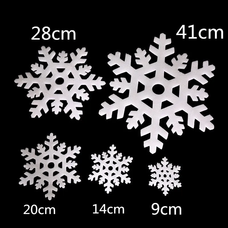 

Рождественские снежинки из пенопласта