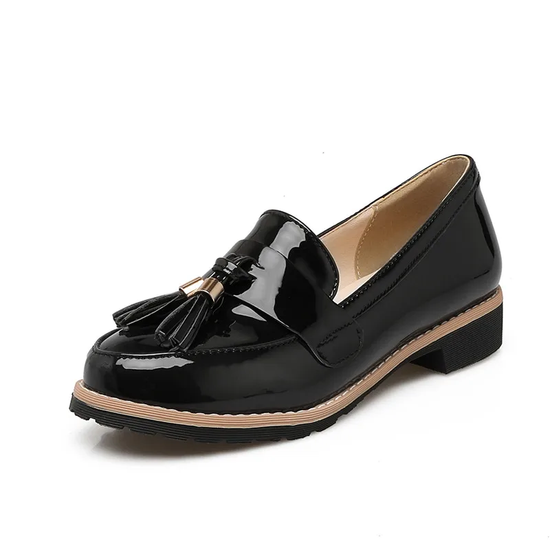 Туфли из лакированной кожи на плоской подошве женские лоферы мокасины женская