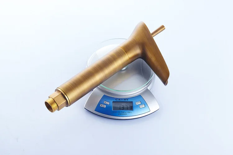 Бесплатная доставка роскошный Твердый латунный антикварный кран для ванной