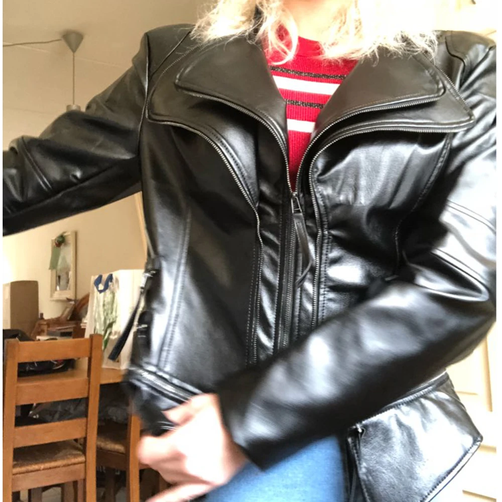 Куртка в готическом стиле Для женщин кожаные черные куртка Женское пальто осень