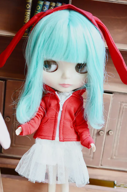 Пальто на молнии с кроличьими ушками используемое для куклы Azone Momoko Licca redberry Blyth doll