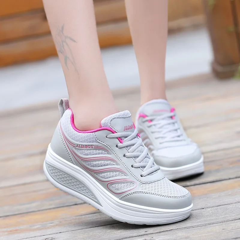 Кроссовки женские кожаные на платформе 5 см модная повседневная обувь осень