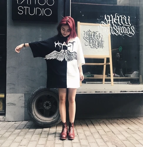 Женская летняя футболка в стиле хип-хоп панк большие футболки повседневная