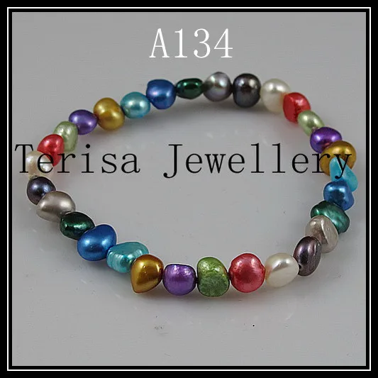 

Wholesale New color Grade AA .Pearl size 6-7mm. Length7.5inch,mix color Natural Fresh Water Pearls Elastic Bracelet